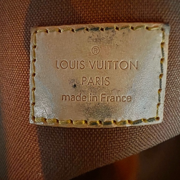 VINTAGE LOUIS VUITTON Limited Edition Riveting Signature Monogram Tote 2007 - Picture 12 of 15